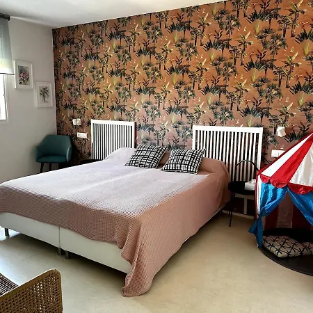 Casa Singular Completamente Reformada *