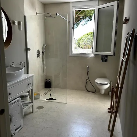 Casa Singular Completamente Reformada *